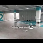 Happy Inn Gold Studio, Self Check-In, Parking In The Underground Garage